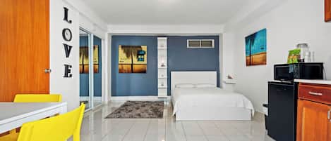 1 bedroom, desk, iron/ironing board, free WiFi