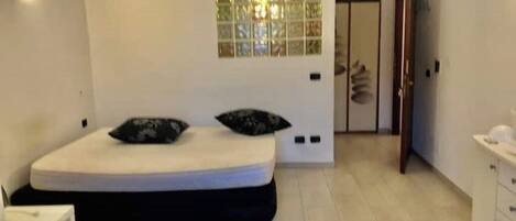 1 chambre, draps fournis