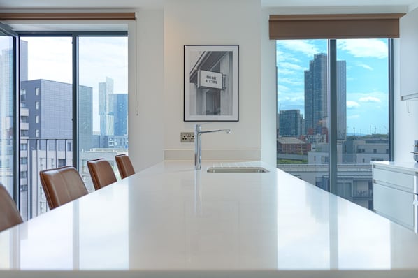 Apartment, Accessible | 2 bedrooms, desk, Internet