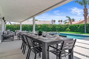 Outdoor dining - Just listed  -Quality 4 bedroom home -A louisadavis Property (La Quinta)