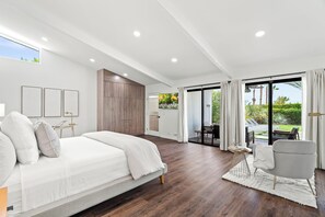 4 dormitoris, escriptori i planxa i posts de planxar