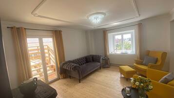 House | Living area | TV, fireplace