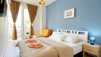 Room, 1 Bedroom, Smoking, Balcony | 1 bilik tidur