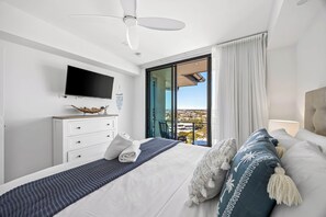 2 Schlafzimmer, Schreibtisch, BĂŒgeleisen/BĂŒgelbrett, kostenloses WLAN