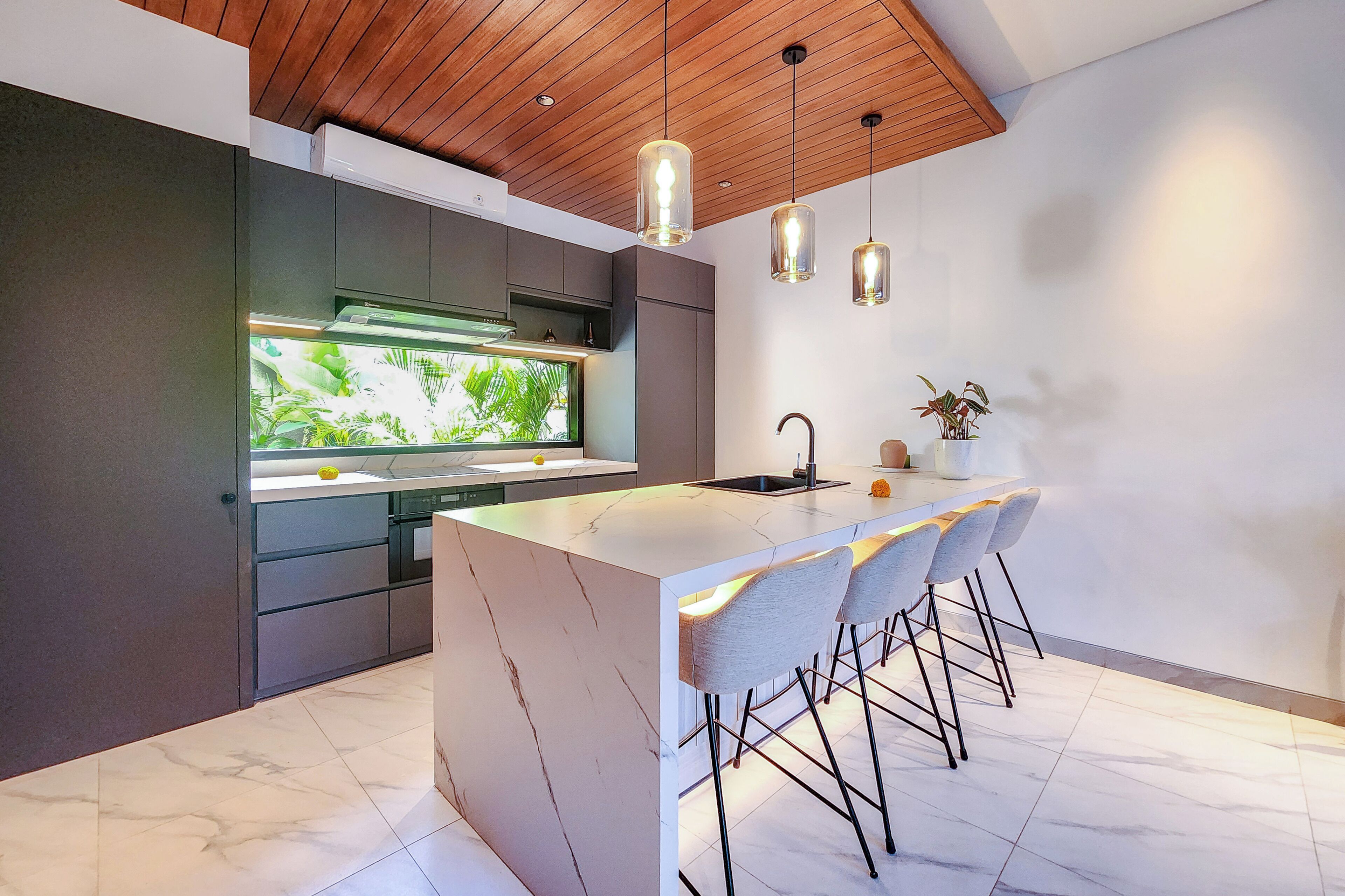 Fridge, microwave, stovetop, toaster