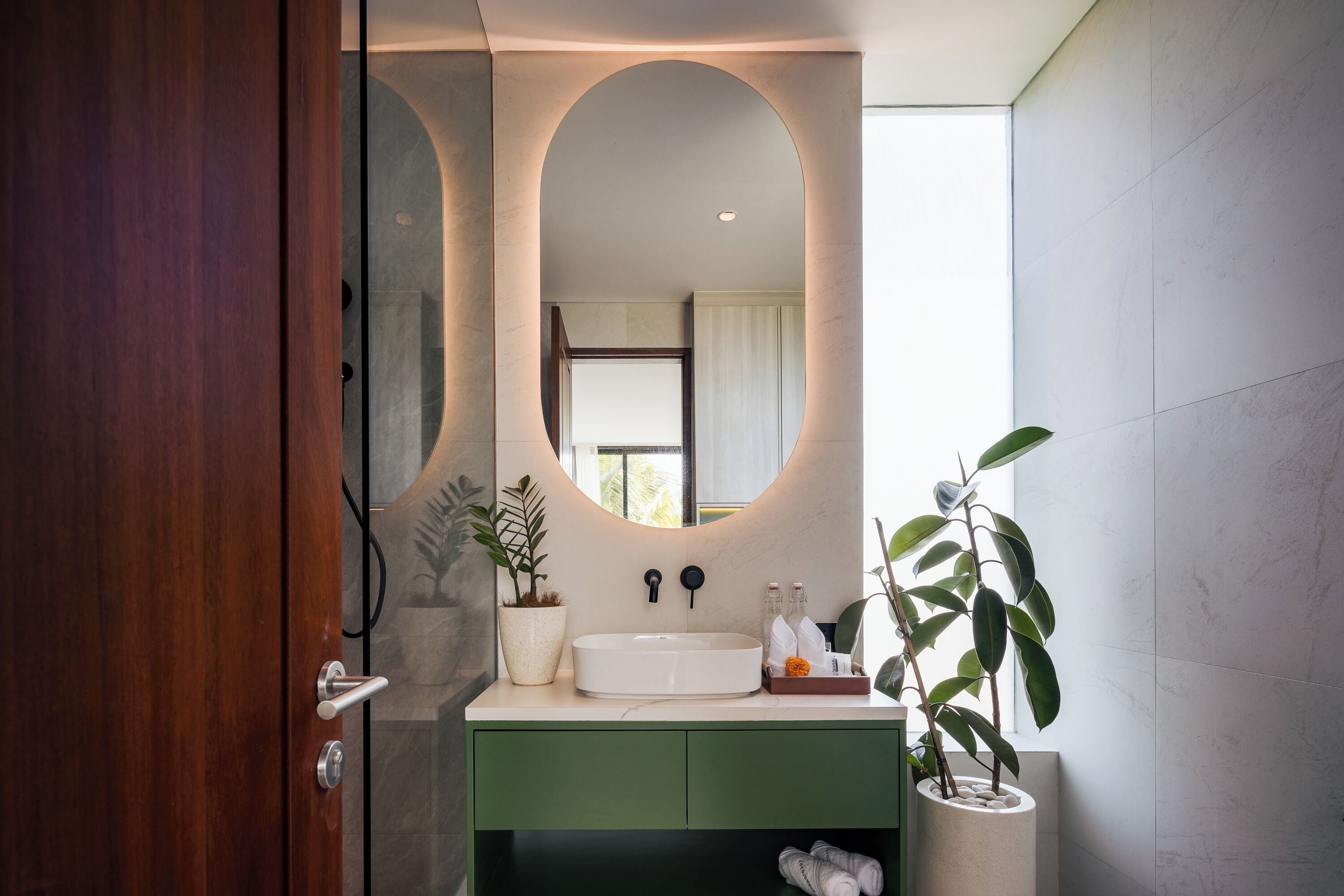 Free toiletries, hair dryer, bathrobes, slippers