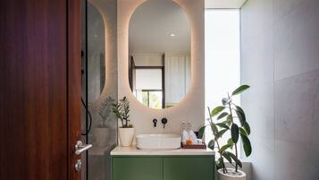 Free toiletries, hair dryer, bathrobes, slippers