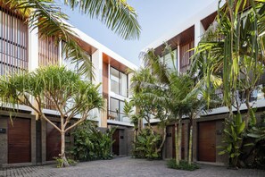 Fachada de la propiedad