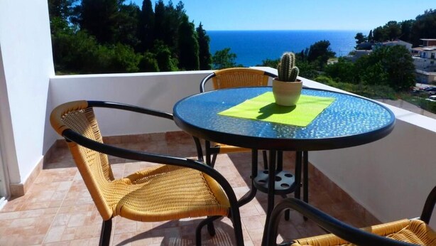 Balcony - Room-deluxe Studio With Panorarmic Stud (Ulcinj)