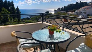 Room, 1 Bedroom, Smoking, Balcony | Outdoor dining - Room-deluxe Studio With Panorarmic Stud (Ulcinj)