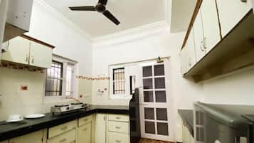 Vila luxo, sacada, vista para a cidade | Cozinha privada