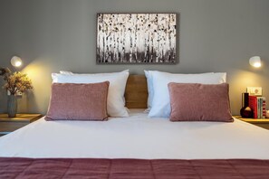 1 habitación, tabla de planchar con plancha, wifi gratis y ropa de cama 