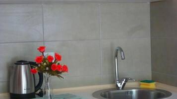 Room, 1 Bedroom, Smoking, Balcony | Interior