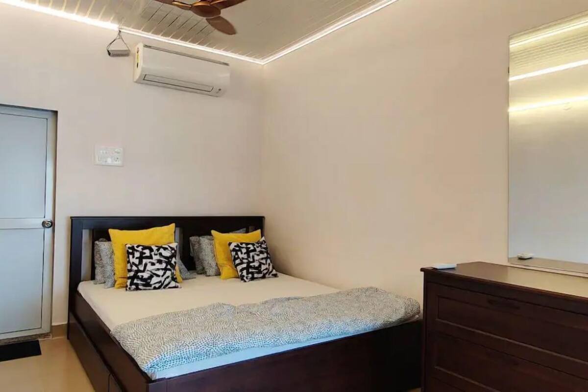 Lake Vibe - 3BHK Villa | WiFi (free), bed sheets
