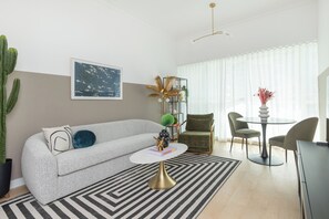 舒適公寓, 露台, 運河景 | 客廳