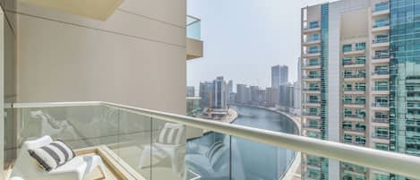 Comfort-Apartment, Balkon, Kanalblick | Balkon
