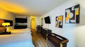 Iron/ironing board, WiFi, bed sheets - LA8 Cozy condo right on the ocean at "Landmark" (Myrtle Beach)