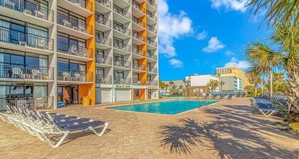 LA82 Beautiful Studio on the beach + pool+ hot tub