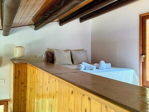 Individually furnished, laptop workspace, free WiFi, bed sheets - Racons del Pedraforca (Saldes)