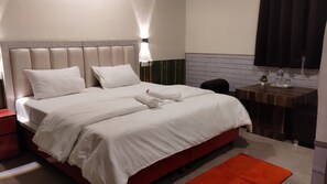 Superior Double Room | Soundproofing, free WiFi -  Sunrise Homestay Agra-Rooftop View Taj Mahal (Agra)