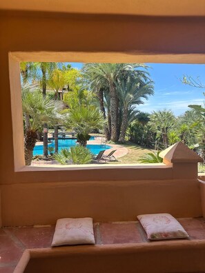Interior - Spacious 3-bedroom apartment in closed community with 3 pools (Estepona)