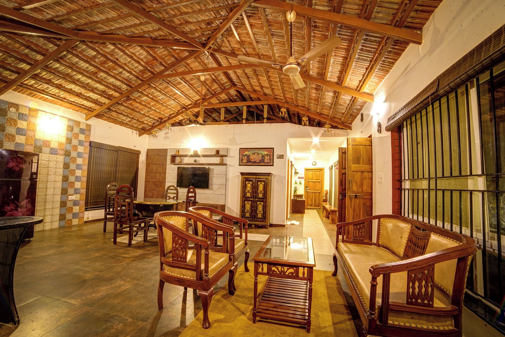 Luxury House | In-room safe, individually furnished, desk, laptop workspace