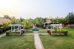 Living area - Brown Town Resort & Spa (Hyderabad)