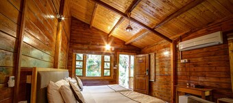 Brown Town Resort & Spa