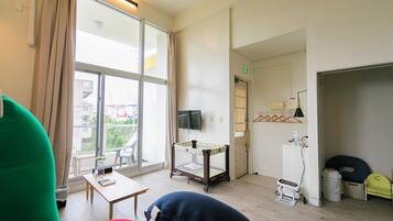 Familie loft | 1 slaapkamer, individueel gedecoreerd, een bureau, gratis babybedden