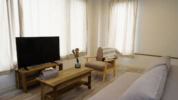 Con stile personalizzato, con arredamento individuale, una scrivania