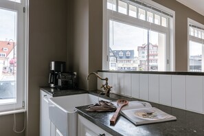 Apartment | 2 bedrooms, desk, Internet - Spacious Apartment Near the Beach in De Haan (De Haan)