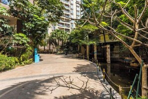 Unclassified image, 2 of 21, button - Muchun Apartment (Guangzhou)