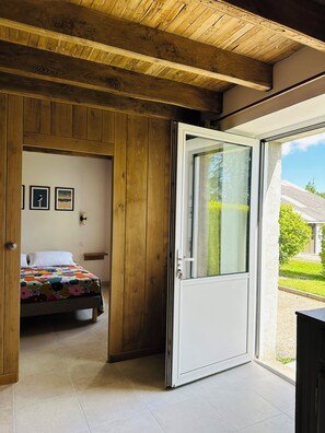 1 Schlafzimmer, Bügeleisen/Bügelbrett, kostenloses WLAN, Bettwäsche