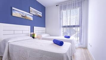 2 quartos, edredons de pluma, individualmente decorados