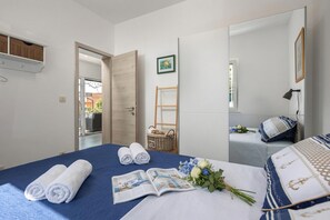 2 bedrooms, iron/ironing board, free WiFi, bed sheets - Holiday Home Sole (Kostrena)