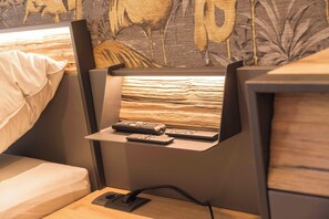 1 chambre, fer et planche à repasser, Wi-Fi, draps fournis