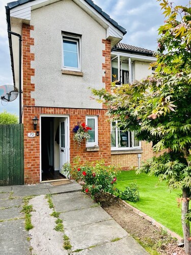 Charming Glasgow House With 3 Bedrooms