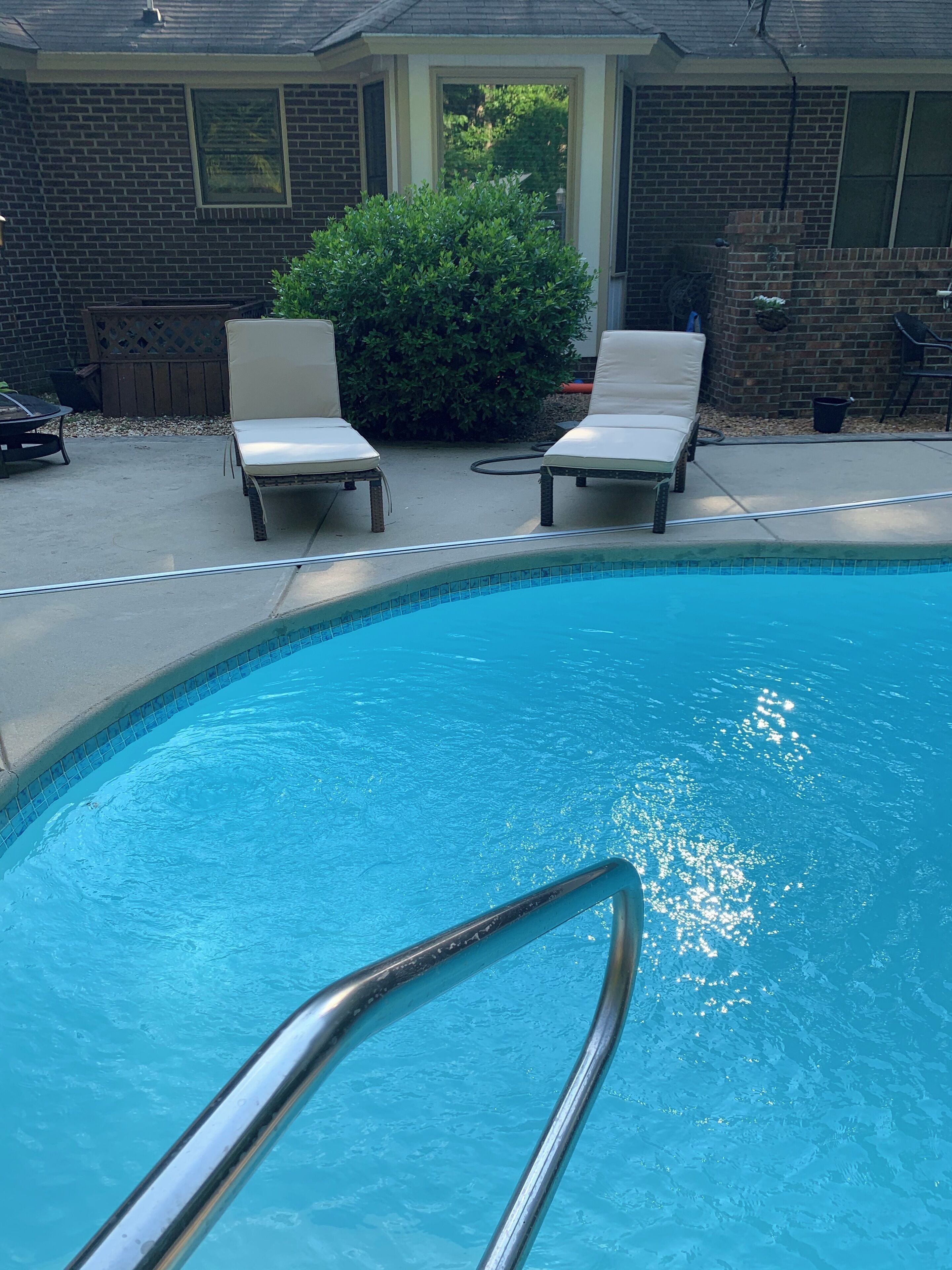 7 bed, Paradise-in NC - AC, WiFi, sand volleyball, outdoor Kitchen, & movie room