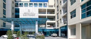 Exterior - Cozy 1BR-Balcony - Walk-in to JBR beach (Dubai)