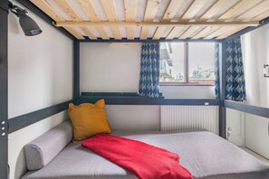 1 chambre, fer et planche à repasser, Wi-Fi, draps fournis