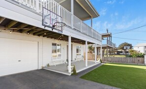 Exterior - Shearwater Ocean Views (Sunderland Bay)