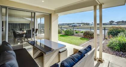 32 Blanche Pde Hindmarsh Island