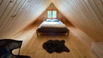 9 bedrooms, bed sheets