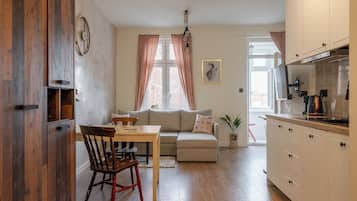 Studio, uitzicht op de stad | Een strijkplank/strijkijzer, gratis wifi, beddengoed