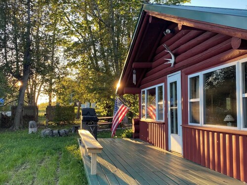 Newly renovated cabin at Madawaska Lake!