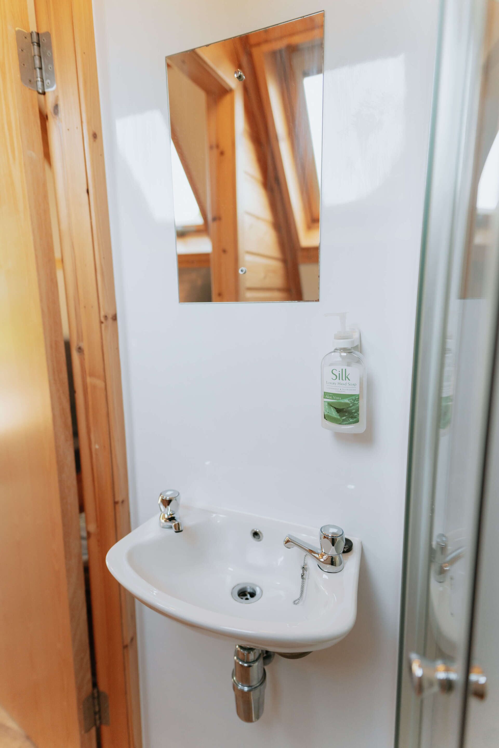 Shower, towels