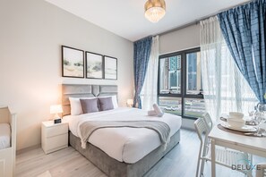 Zimmersafe, Bügeleisen/Bügelbrett, kostenloses WLAN, Bettwäsche