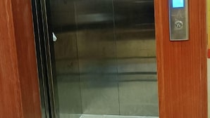 Ảnh chưa phân loại, 3 trong số 22 ảnh, nút