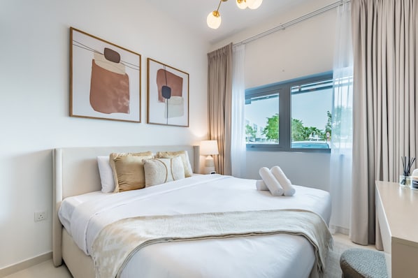 1 bedroom, in-room safe, iron/ironing board, free WiFi
