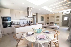 Villa (2 Bedrooms) | Intérieur